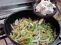 豆腐を入れる